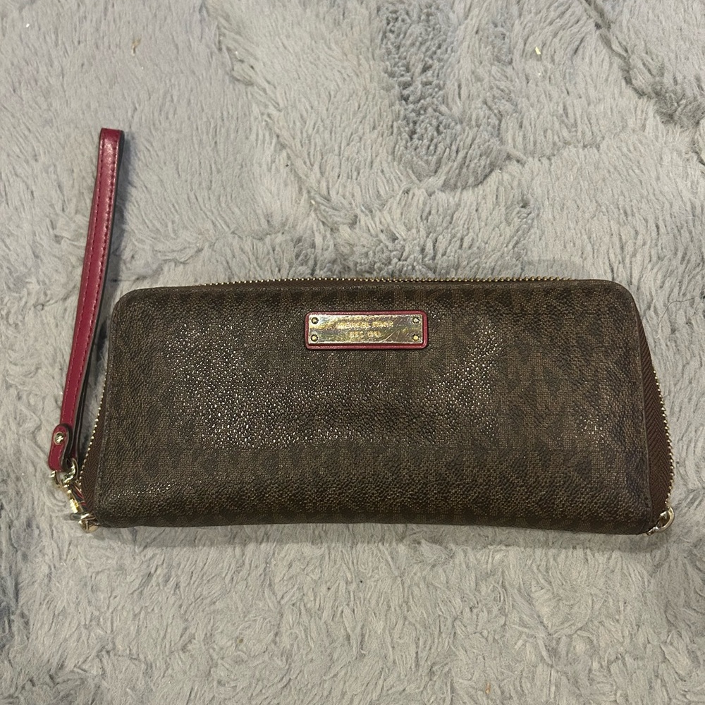 Michael Kors Continental Wallet